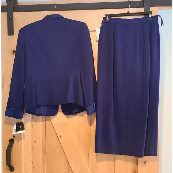 New! Valerie Steven Evening Dinner Sz 10 Petite Blue Skirt Suit Satin Lapel Wool